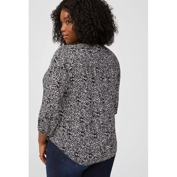 Torrid Black Blouse Size 0 - Size 12 - Large - Picture 3 of 8